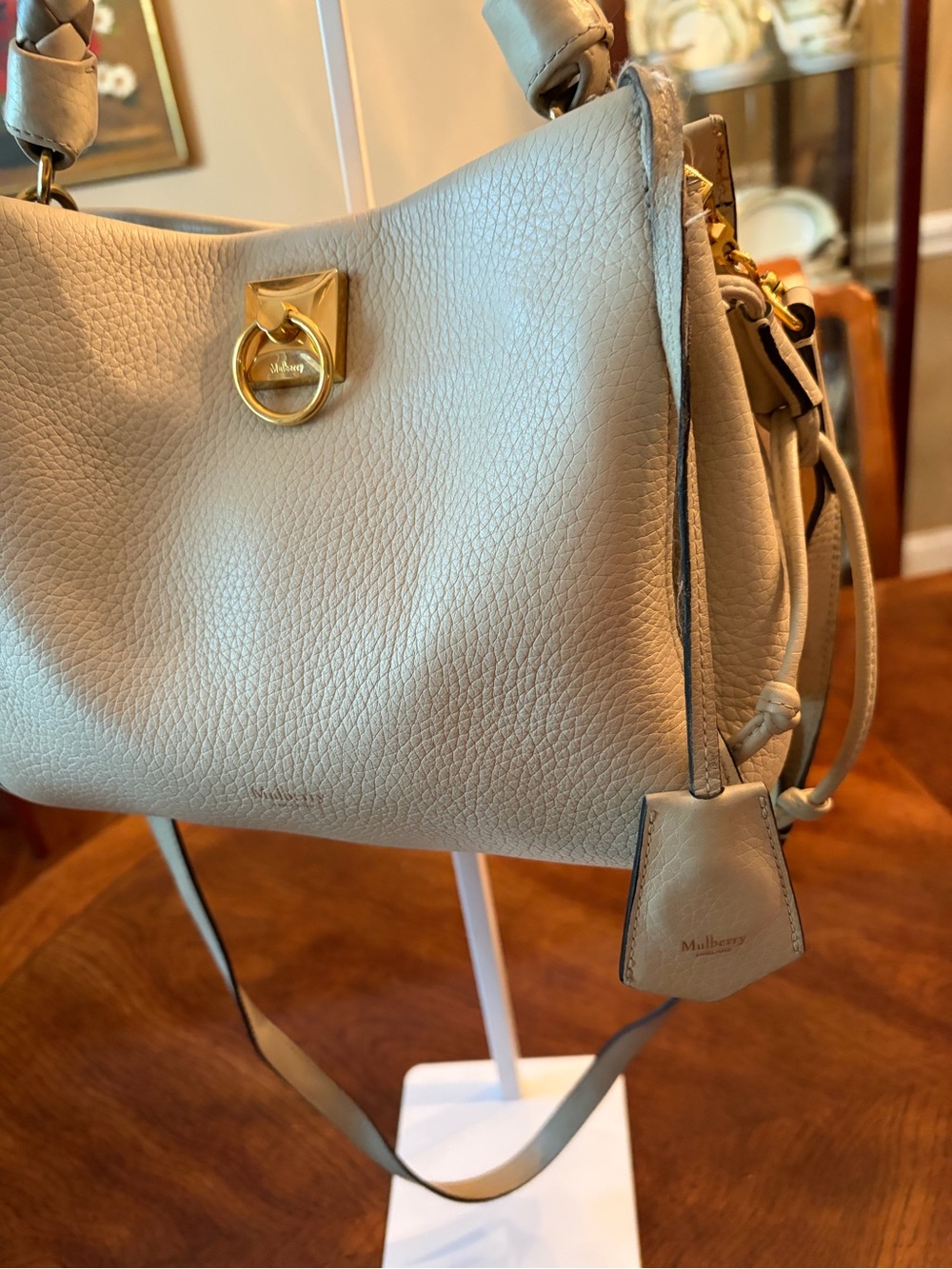 Beautiful Mulberry Small Iris Satchel in Soft Cream with Tan -Trim Handle - Picture 9 of 15